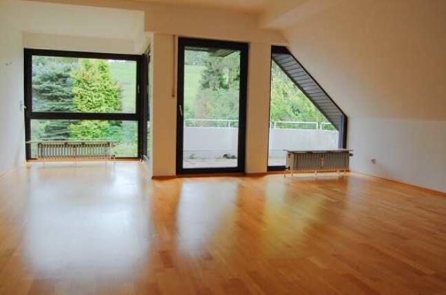 Dachgeschoßwohnung Wachtberg - 2 Zimmer, 74 m&sup2;, 1.050&euro; | Angebot:25144483