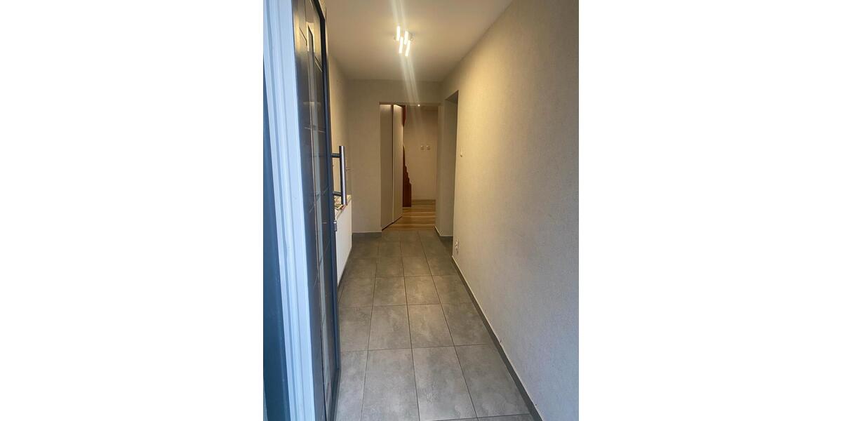 Mehrfamilienhaus, Wohnhaus Frammersbach - 7 Zimmer, 170 m&sup2;, 1.350&euro; | Angebot:26605252