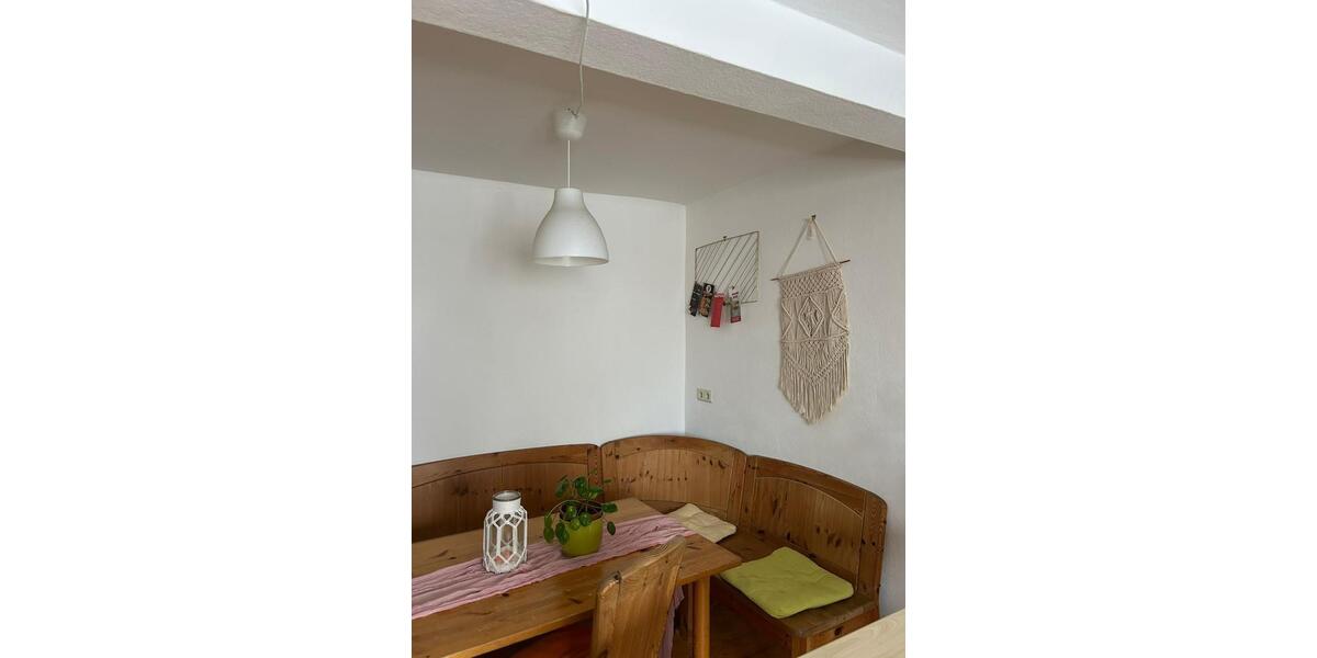 Wohnen auf Zeit Würzburg Heuchelhof - 20 Zimmer, 110 m&sup2;, 450&euro; | Angebot:24791048