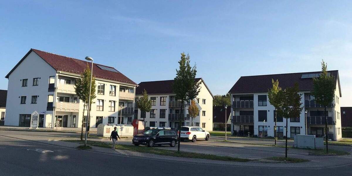 Etagenwohnung Stralsund Tribseer - 3 Zimmer, 90 m&sup2;, 1.170&euro; | Angebot:26105552