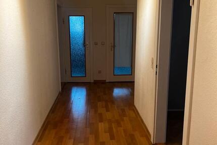 3 Raum Wohnung mit Einbauküche 3 zimmer