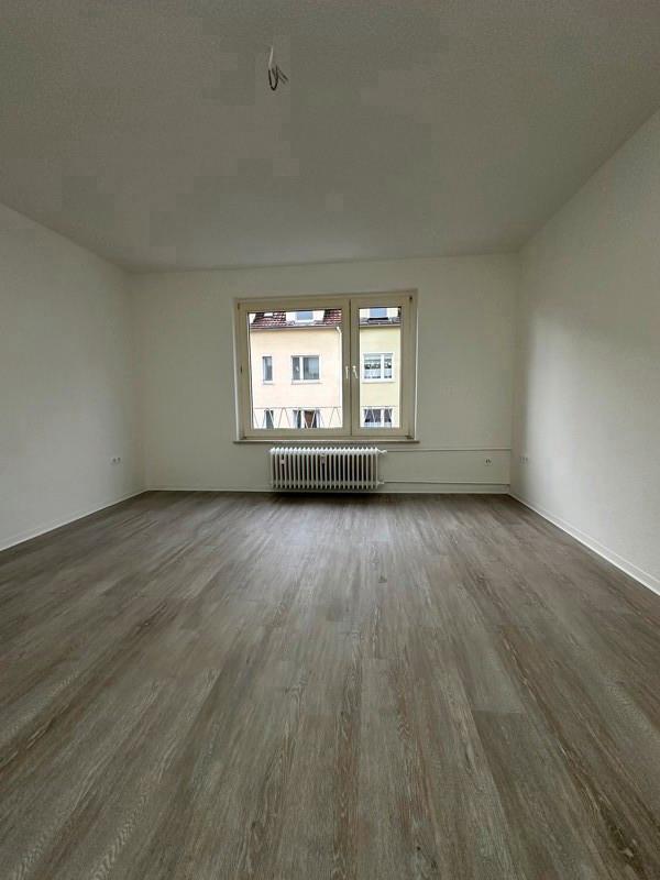 Hübsche 2-Zi.-Whg. mit modernem Badezimmer, frei ab 01.02.2026 zimmer