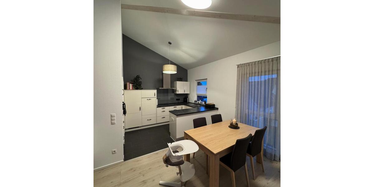 Exklusive Penthousewohnung mit Balkon, Garage & hohen Decken in Edenkoben 3 zimmer