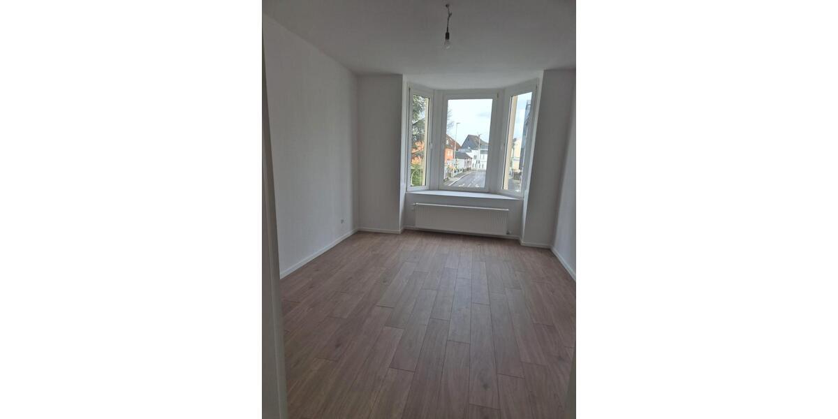 Etagenwohnung Solingen Mitte - 5 Zimmer, 116 m&sup2;, 1.100&euro; | Angebot:26648947