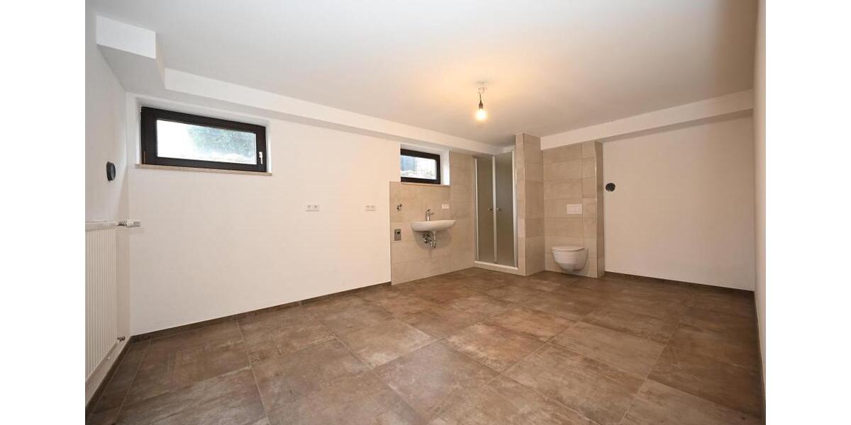 Herrliches Zuhause für die große Familie - sofort verfügbar! Renoviertes Einfamilienhaus in gefragter Lage 6 zimmer