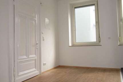 Wohnung zum Mieten in Krefeld 395 € 32 m² 1 zimmer