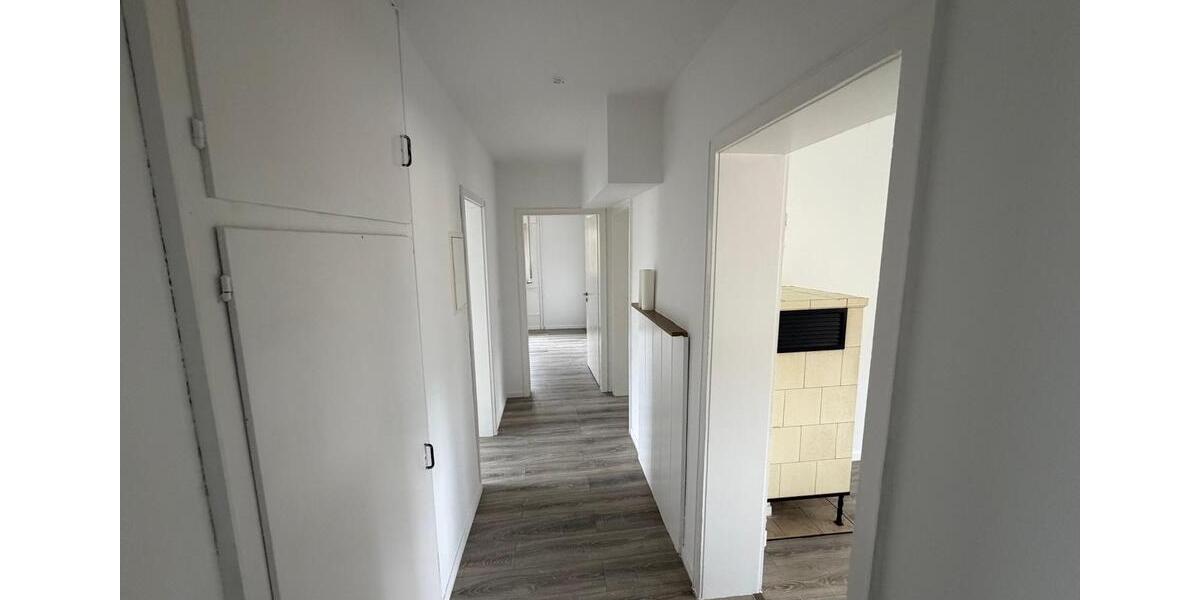Etagenwohnung Bad Wildbad - 3 Zimmer, 75 m&sup2;, 900&euro; | Angebot:26024495