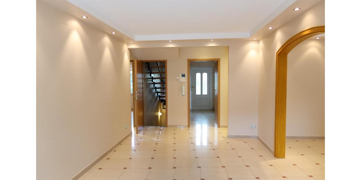 Haus zur Miete in Berlin Spandau 10 zimmer