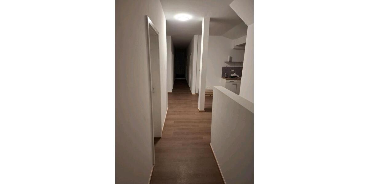 Wohnen auf Zeit Biebertal - 9 Zimmer, 15 m&sup2;, 399&euro; | Angebot:26120215
