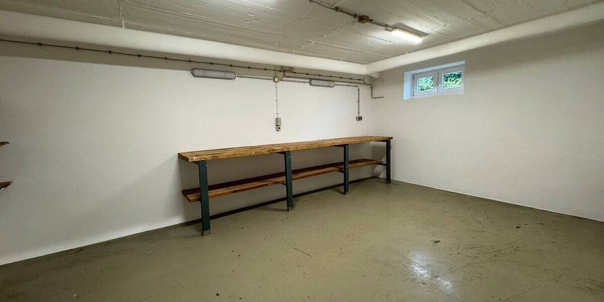 Mehrfamilienhaus, Wohnhaus Irrel - 1 Zimmer, 247 m&sup2;, 2.500&euro; | Angebot:25693095