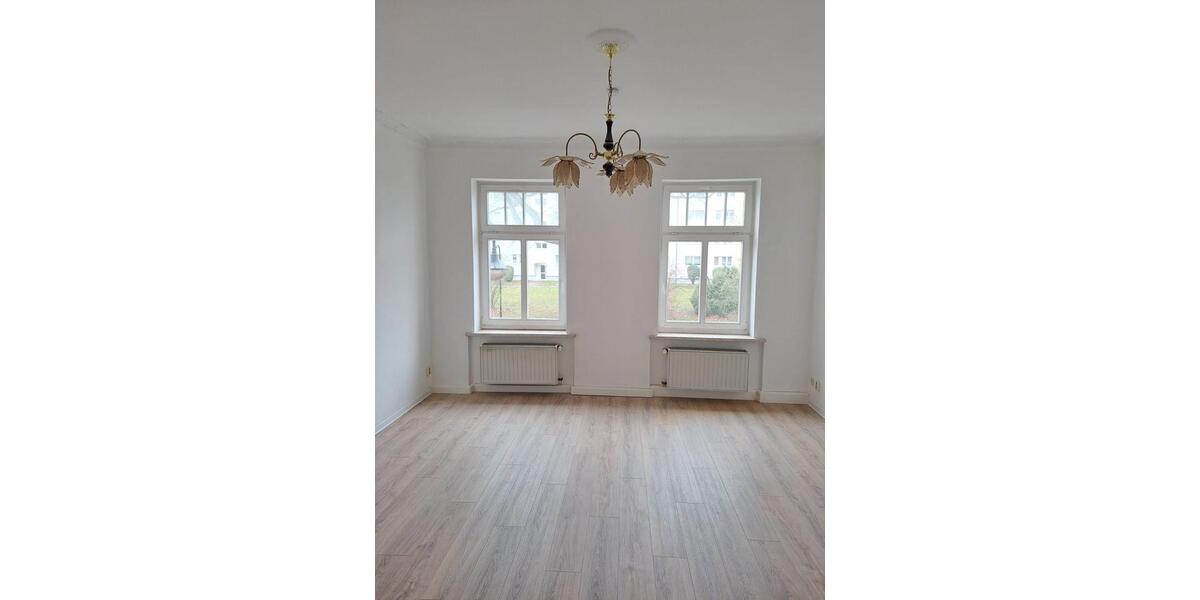 Etagenwohnung Waldheim - 3 Zimmer, 84 m&sup2;, 525&euro; | Angebot:25855293