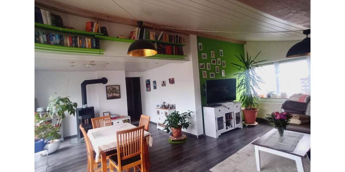 Einfamilienhaus Nentershausen - 6 Zimmer, 220 m&sup2;, 1.400&euro; | Angebot:25420627