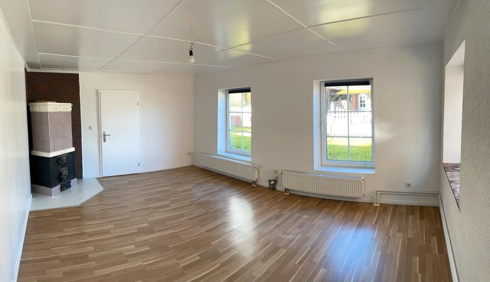 Erdgeschoßwohnung Lütjenburg - 3 Zimmer, 102 m&sup2;, 1.100&euro; | Angebot:25963517