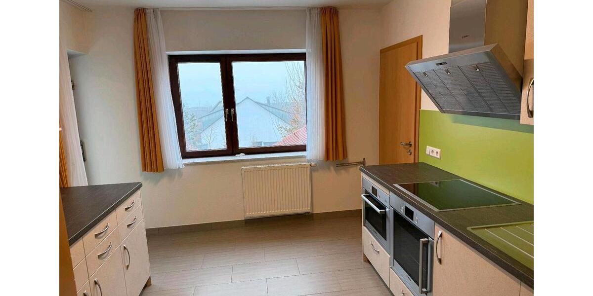 Dachgeschoßwohnung Balingen - 2.5 Zimmer, 108 m&sup2;, 1.300&euro; | Angebot:26228293