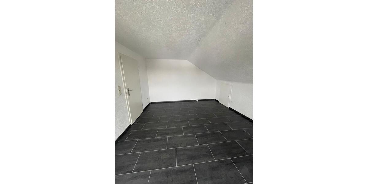 Etagenwohnung Backnang - 3 Zimmer, 69 m&sup2;, 1.000&euro; | Angebot:26565156