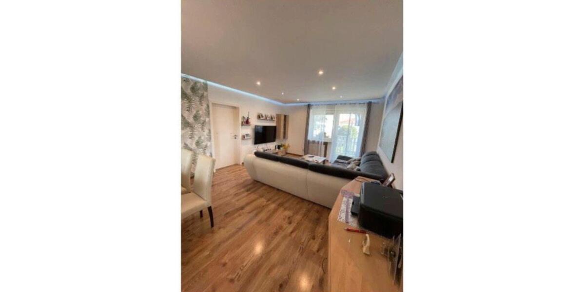 Etagenwohnung Vohburg an der Donau - 3 Zimmer, 105 m&sup2;, 1.100&euro; | Angebot:26539986