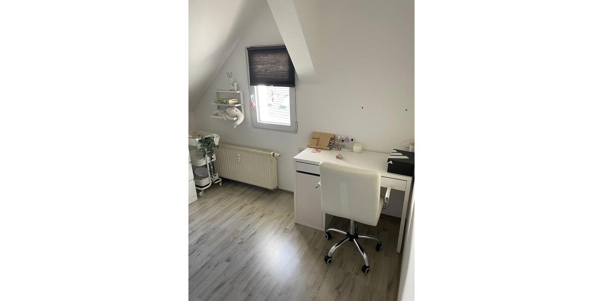 Dachgeschoßwohnung Wenden - 3 Zimmer, 70 m&sup2;, 950&euro; | Angebot:26476702