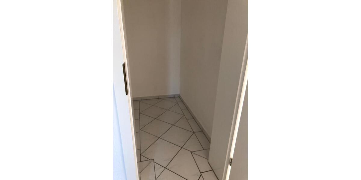 Dachgeschoßwohnung Stegaurach - 2 Zimmer, 64 m&sup2;, 630&euro; | Angebot:24893492