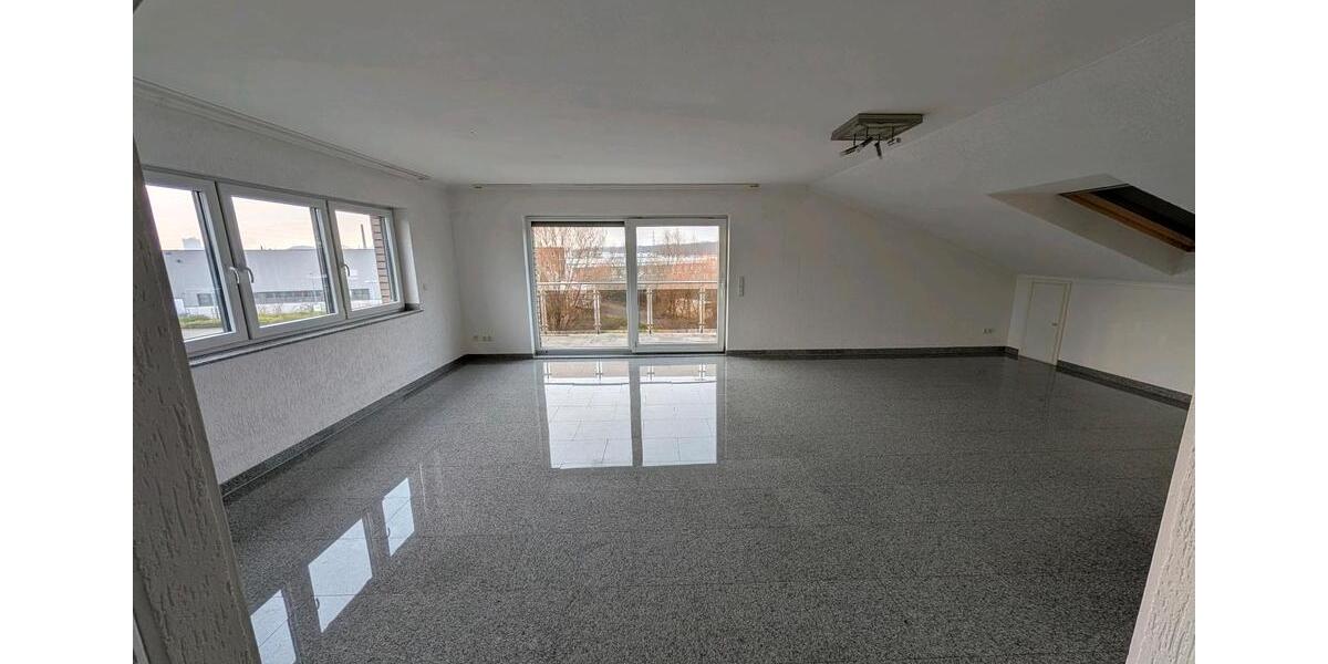 Einfamilienhaus Essen Stadtbezirk V - 3.5 Zimmer, 140 m&sup2;, 1.400&euro; | Angebot:25170743