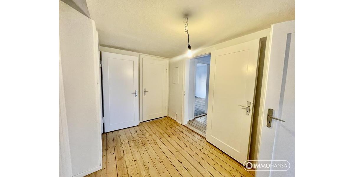 Frisch renovierte 4-Zimmer Wohnung mit Altbau-Charme in zentraler Lage in Uelzen mit Balkon und EBK 4 zimmer