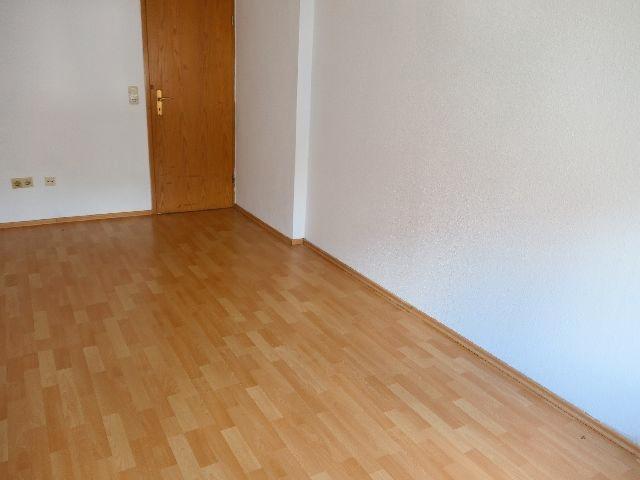 Etagenwohnung Lügde - 4 Zimmer, 95 m&sup2;, 415&euro; | Angebot:22714286