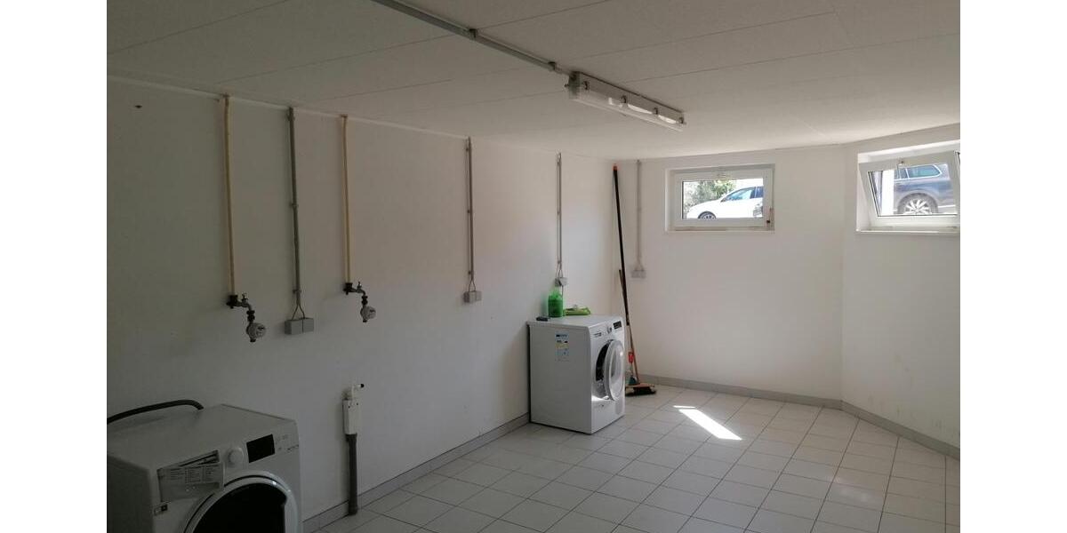 Schöne Wohnung in Schönburg, teilmöbliert, inkl. PKW Stellplatz 1 zimmer