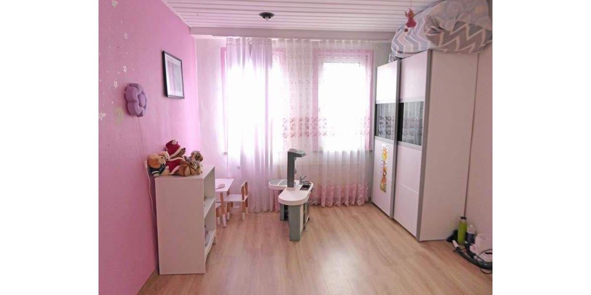 Etagenwohnung Nürnberg Lichtenhof - 4 Zimmer, 83 m&sup2;, 840&euro; | Angebot:24780096