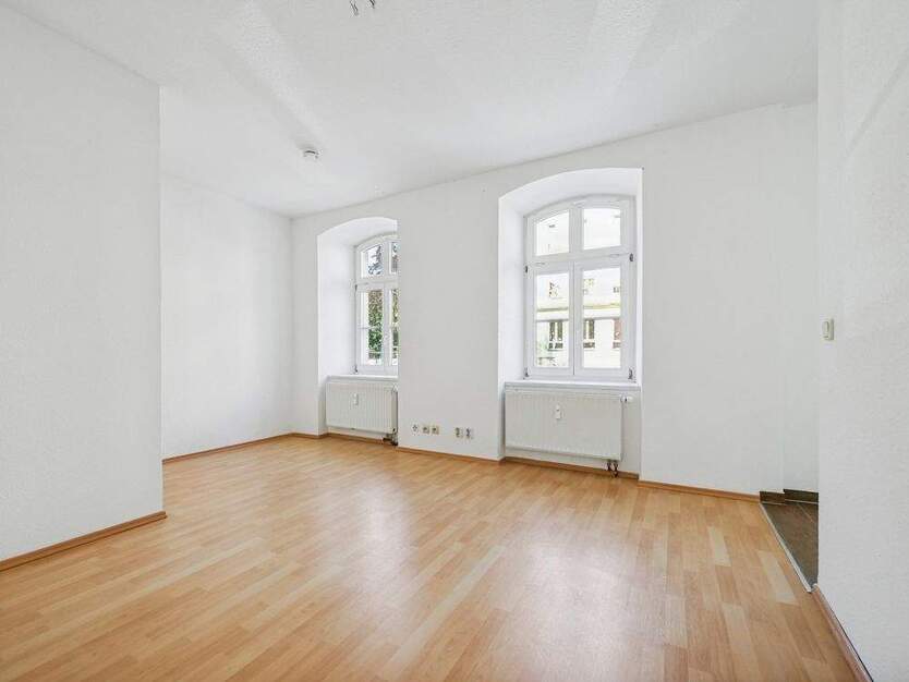 ++Neustadt (Sa): Sonnige SingleWohnung ermöglicht sofortigen Einzug in elegantes 30-m2-EG-Zuhause++