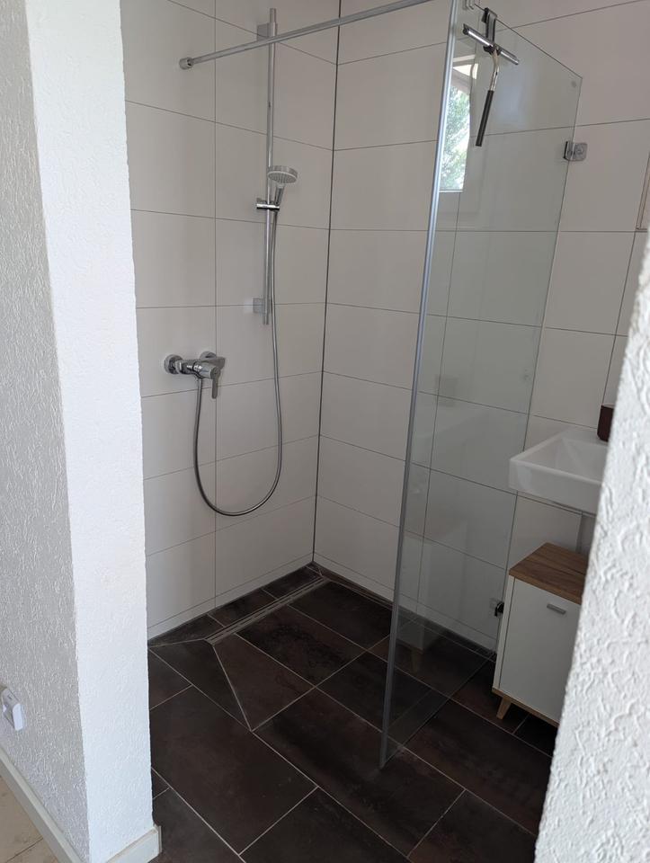 frisch renovierte barrierefreie Wohnung im EG mit großer Terrasse