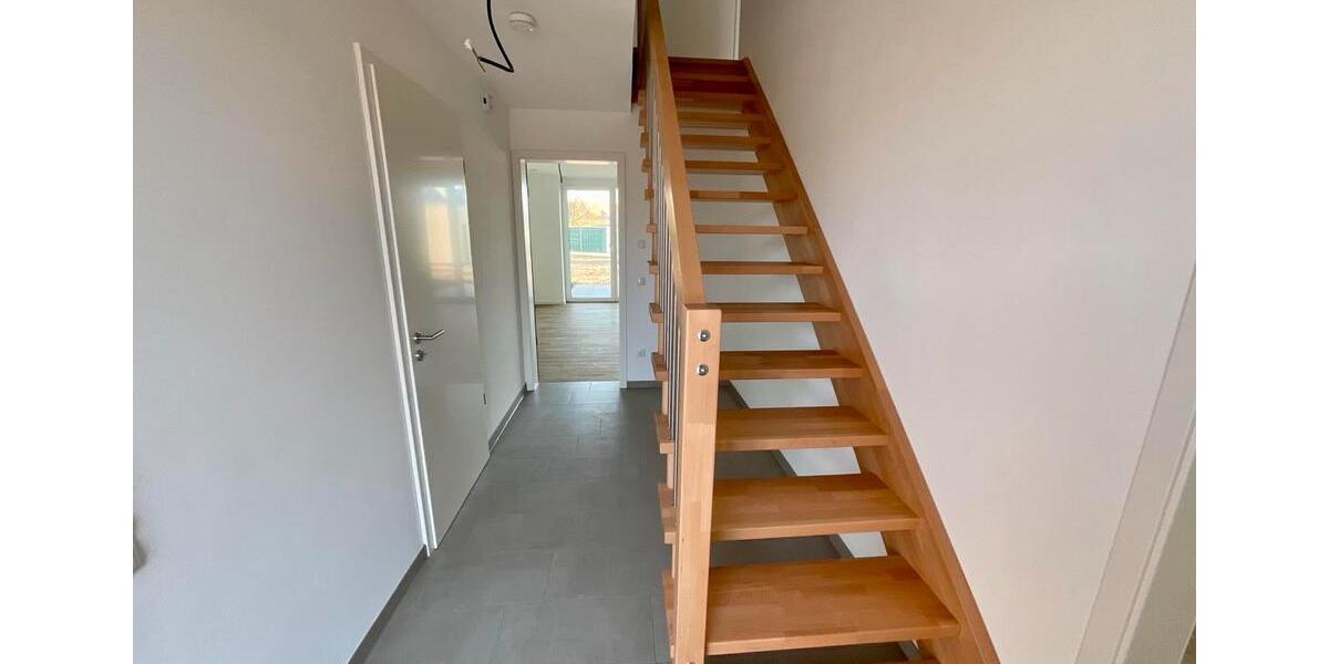 Reihenhaus Nordhorn - 3 Zimmer, 100 m&sup2;, 1.200&euro; | Angebot:26690435