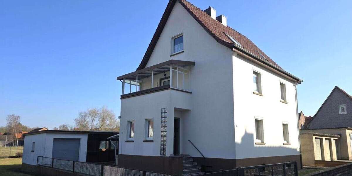 Einfamilienhaus Eschwege - 7 Zimmer, 140 m&sup2;, 870&euro; | Angebot:25960776
