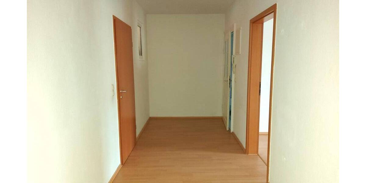 Etagenwohnung Gera Ostviertel - 3 Zimmer, 73 m&sup2;, 450&euro; | Angebot:26187404