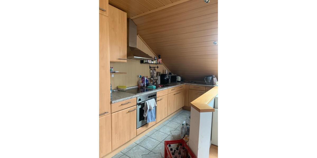 Dachgeschoßwohnung Lage - 3 Zimmer, 72 m&sup2;, 977&euro; | Angebot:24646958