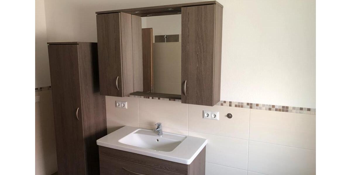 Erdgeschoßwohnung Ederheim - 3 Zimmer, 100 m&sup2;, 900&euro; | Angebot:26552029