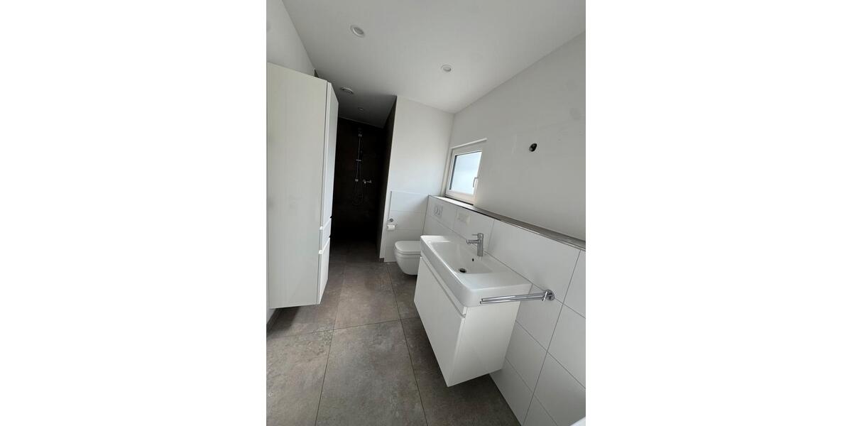 Einfamilienhaus Odenthal - 3 Zimmer, 124 m&sup2;, 1.600&euro; | Angebot:26560421