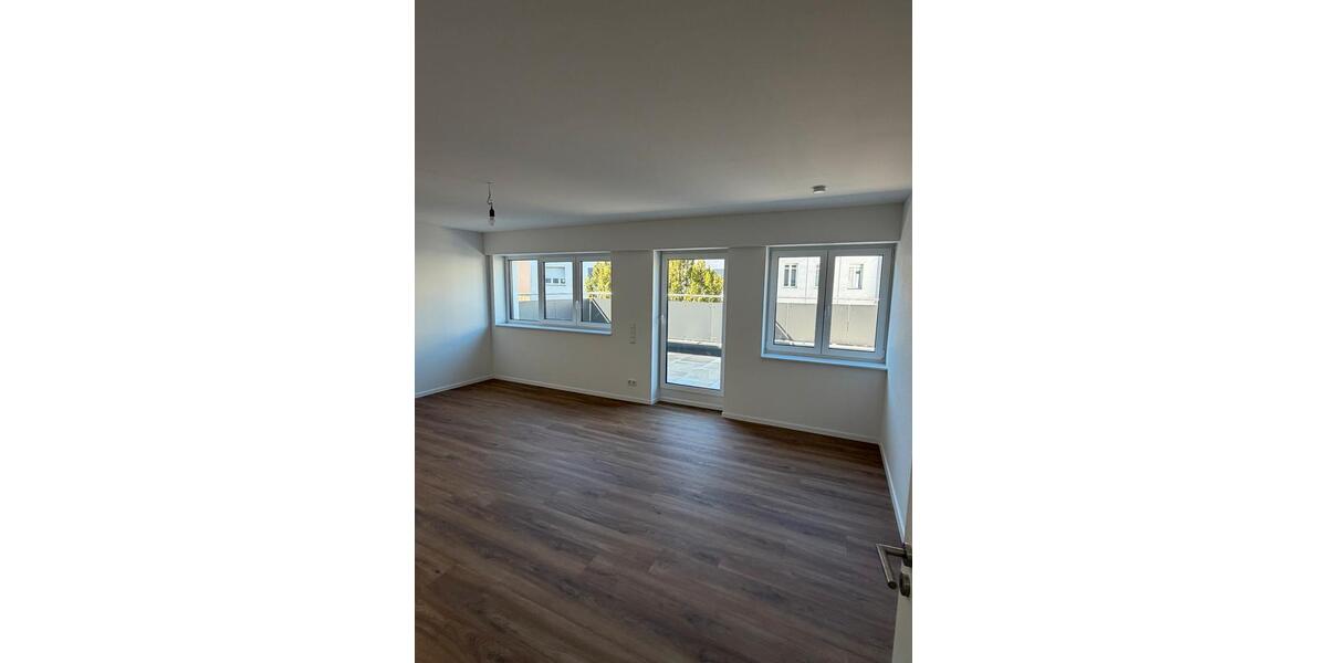 Etagenwohnung Mönchengladbach Süd - 4 Zimmer, 100 m&sup2;, 1.600&euro; | Angebot:26301714