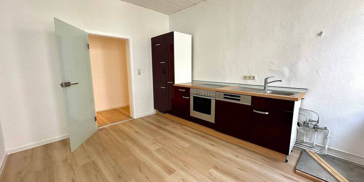 Etagenwohnung Wiesbaden Mitte - 2 Zimmer, 69 m&sup2;, 759&euro; | Angebot:26797013