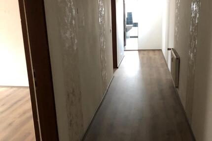 Vermietet wird eine 4ZKB -Wohnung in der Katharinenstraße. 4 zimmer