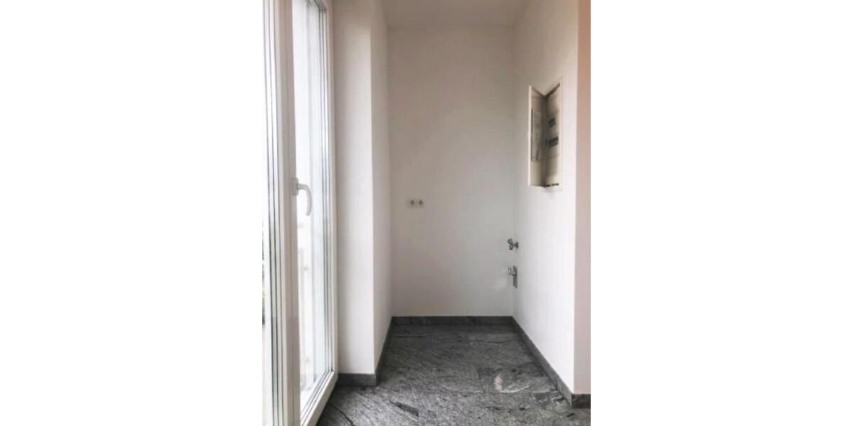 Etagenwohnung Freiburg im Breisgau Lehen - 3 Zimmer, 90 m&sup2;, 1.550&euro; | Angebot:26640258