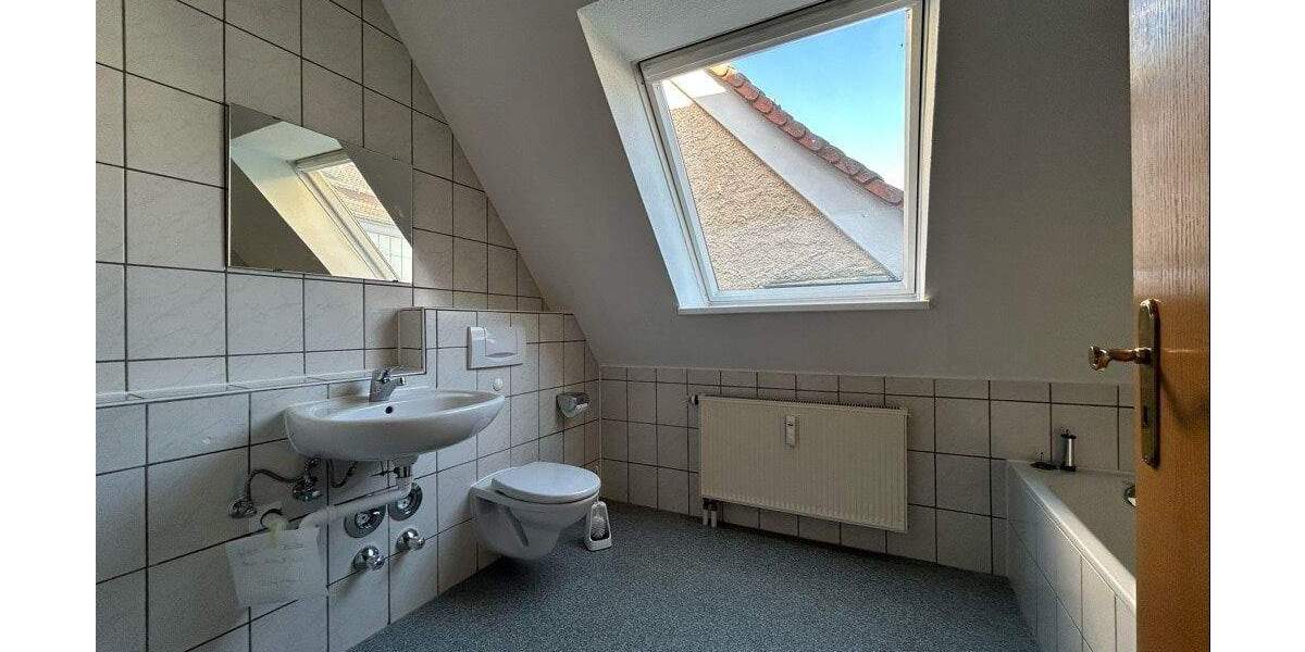 Etagenwohnung Herrieden - 4 Zimmer, 106 m&sup2;, 850&euro; | Angebot:25862337