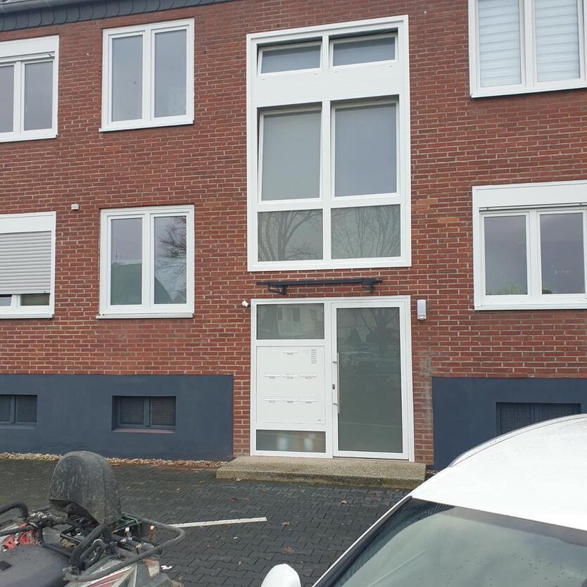 4-Zi.-Whg. ggü. Ev. Krankenhaus, saniert, m. EBK und Stellplätzen