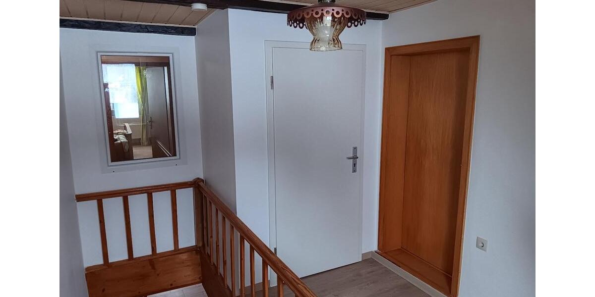 Etagenwohnung Uslar - 4 Zimmer, 110 m&sup2;, 595&euro; | Angebot:24841347