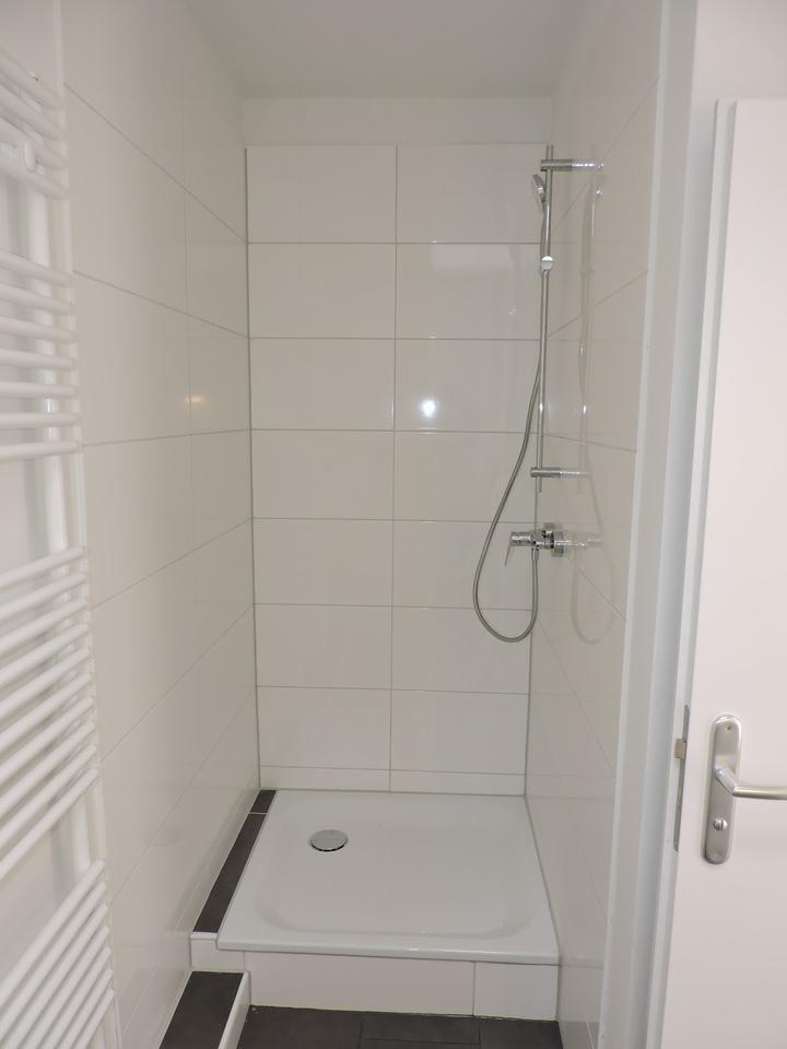 Renovierte 3-Zimmer- Wohnung mit großem Balkon frei!