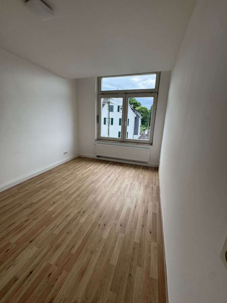 Wohnung zum Mieten in Wissen 648 € 81 m²
