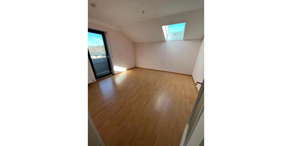 Etagenwohnung Eiselfing - 4 Zimmer, 112 m&sup2;, 1.410&euro; | Angebot:25224632