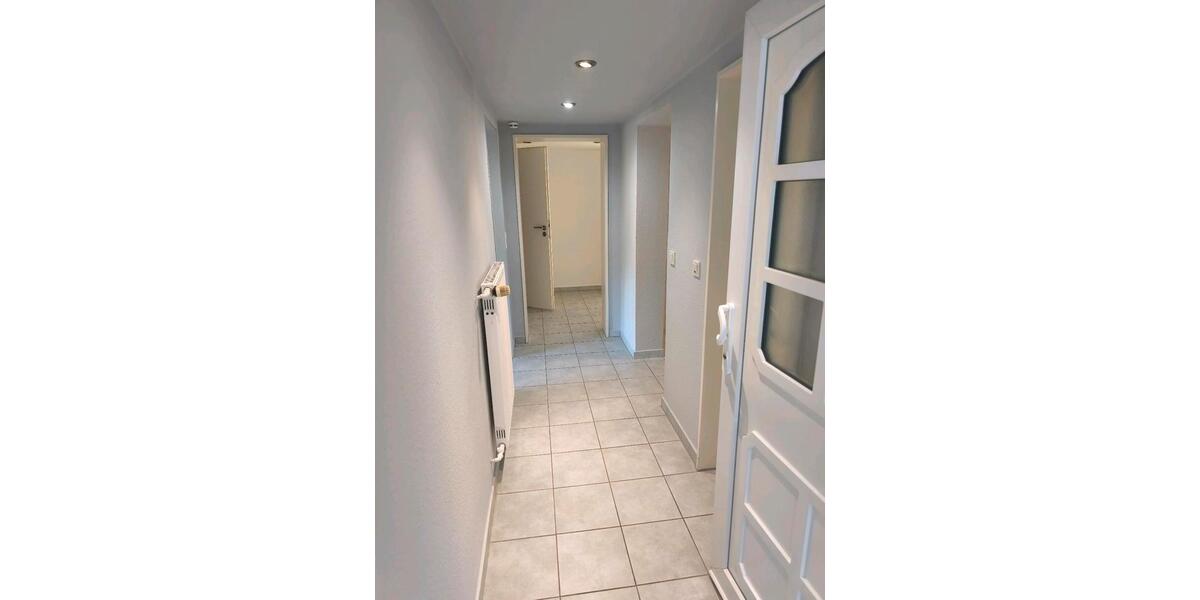 Erdgeschoßwohnung Troisdorf - 3 Zimmer, 60 m&sup2;, 740&euro; | Angebot:24830819