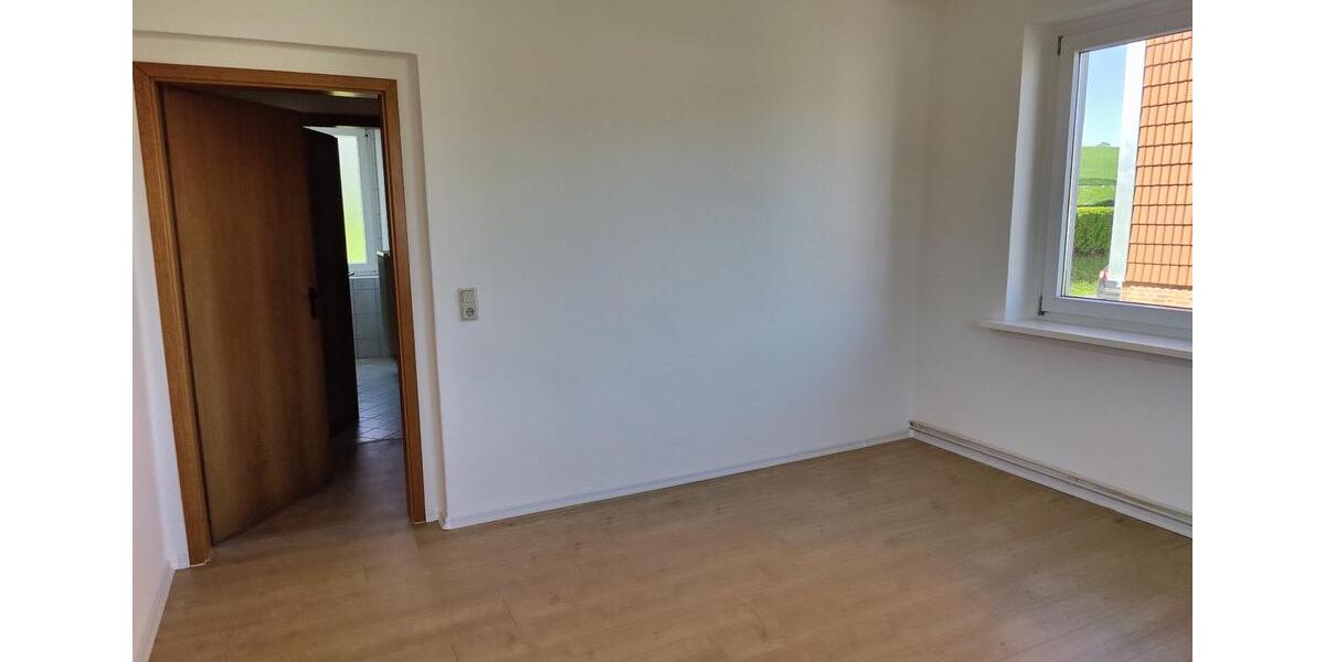 Erdgeschoßwohnung Gröningen - 3 Zimmer, 60 m&sup2;, 390&euro; | Angebot:26405031