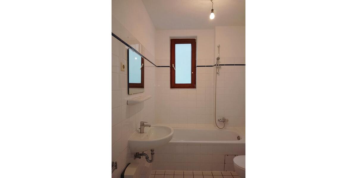 Etagenwohnung Bremerhaven - 3 Zimmer, 77 m&sup2;, 540&euro; | Angebot:26495866