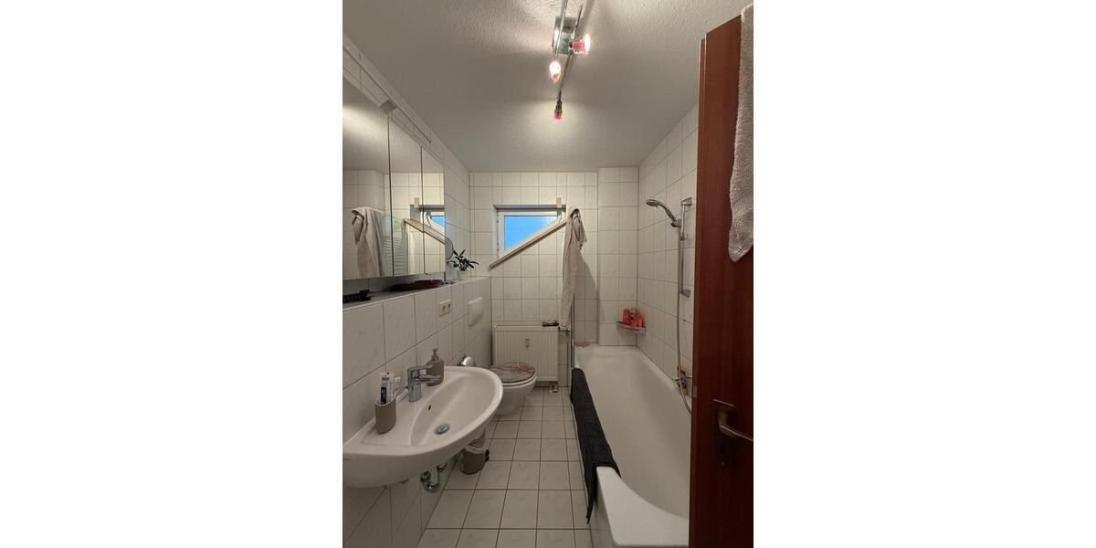 Etagenwohnung Burgstädt - 2.5 Zimmer, 56 m&sup2;, 470&euro; | Angebot:26495526