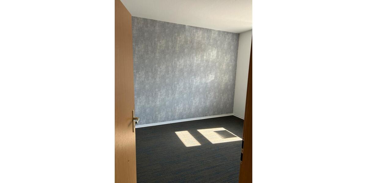 Erdgeschoßwohnung Zeitz - 2 Zimmer, 56 m&sup2;, 530&euro; | Angebot:25837945